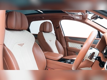 Used Bentley Bentayga 2022 for sale - 76172331: Photo