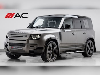 Used Land Rover Defender 2024 for sale - 77178083: Photo