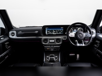 2023 - (73 Reg) 4.0 V8 Carbon Edition 5-Door