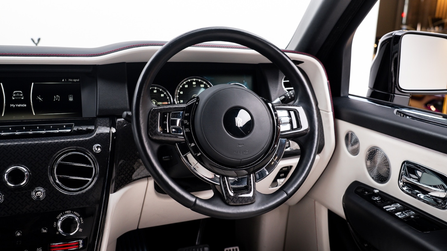 Used Rolls-Royce Cullinan 2022 for sale - 77600415: Photo 17