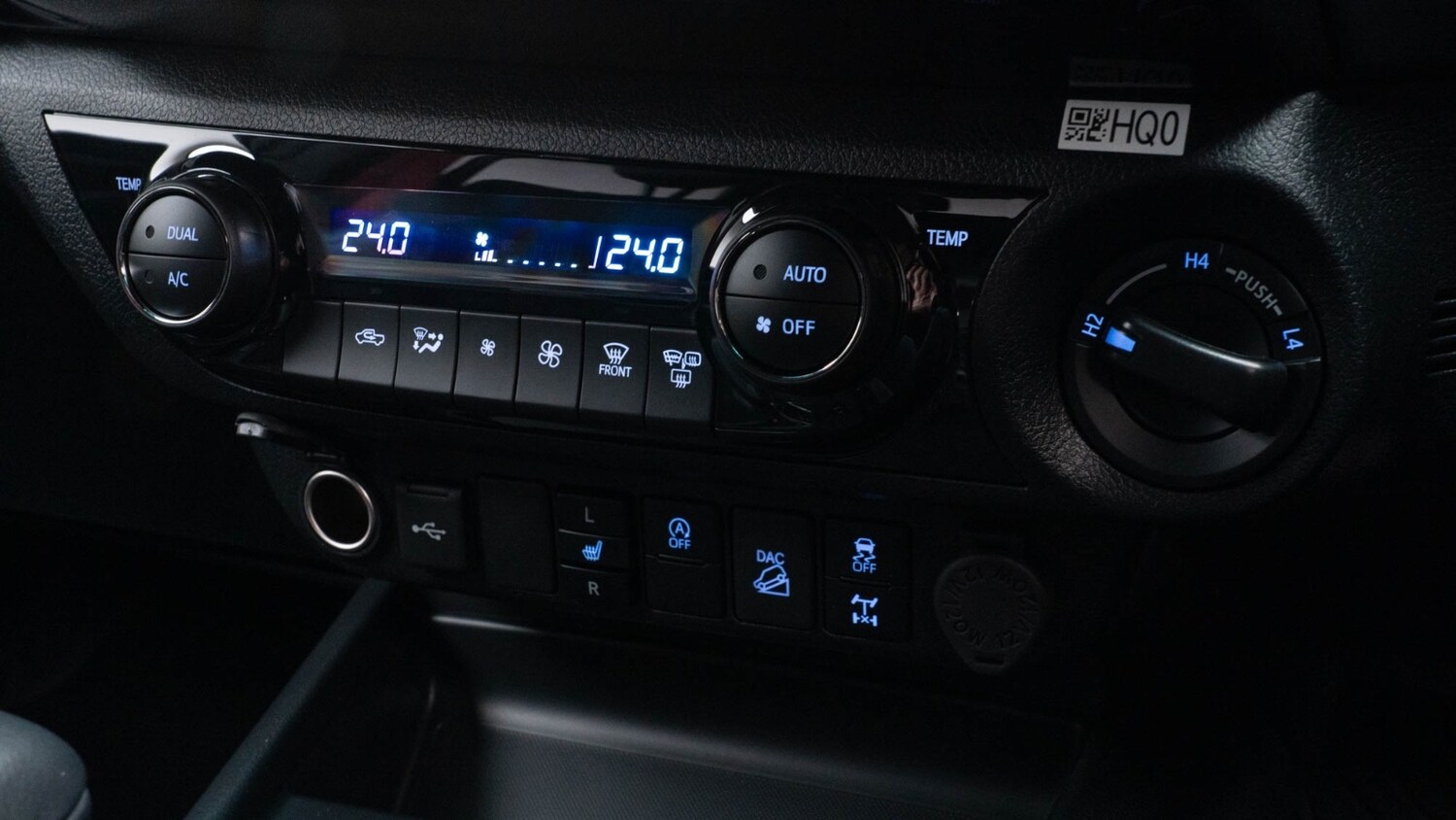 Used Toyota Hilux 2025 for sale - 76130594: Photo 21