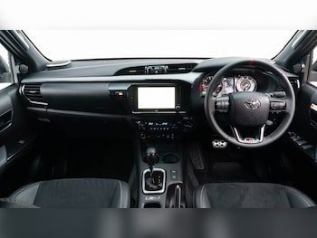 Used Toyota Hilux 2025 for sale - 76130594: Photo 2