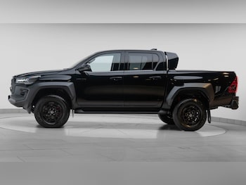 Used Toyota Hilux 2025 for sale - 76130594: Photo 4