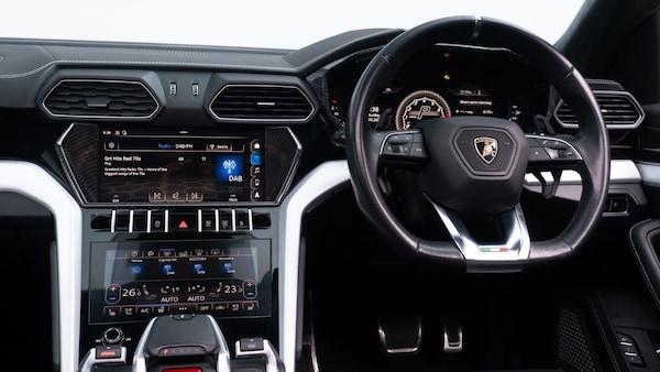 Used Lamborghini Urus 2019 for sale - 76312473: Photo 15