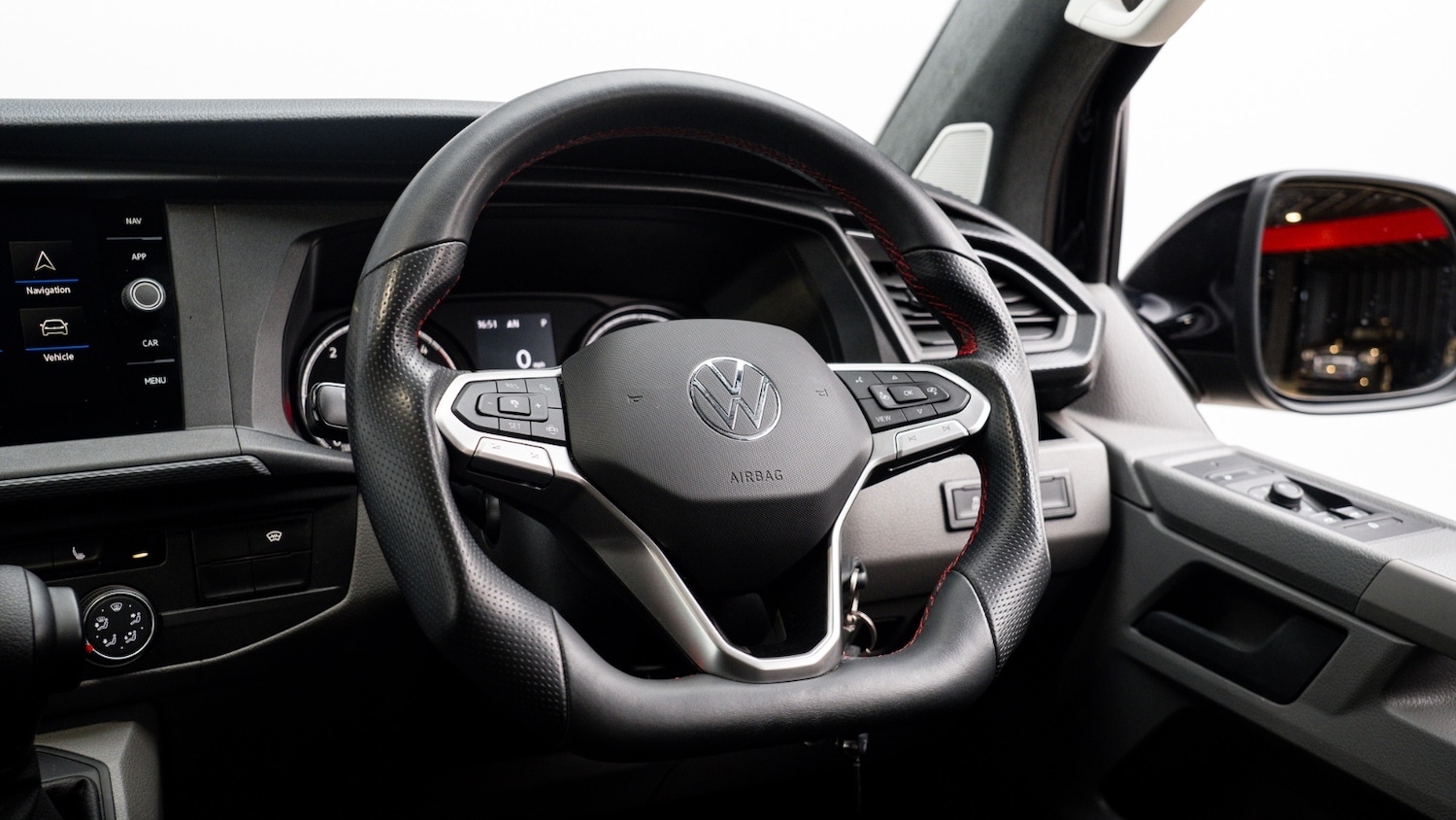 Used Volkswagen Transporter 2023 for sale - 76834849: Photo 24