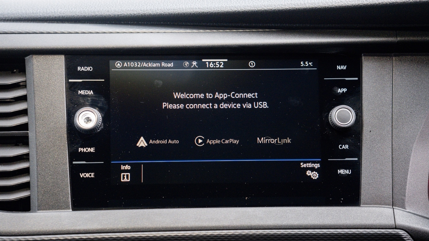 Used Volkswagen Transporter 2023 for sale - 76834849: Photo 28