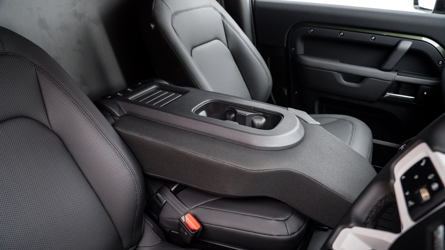 Used Land Rover Defender 2026 for sale - 77261617: Photo 10