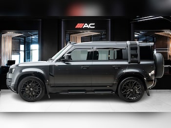 Used Land Rover Defender 2024 for sale - 79605491: Photo