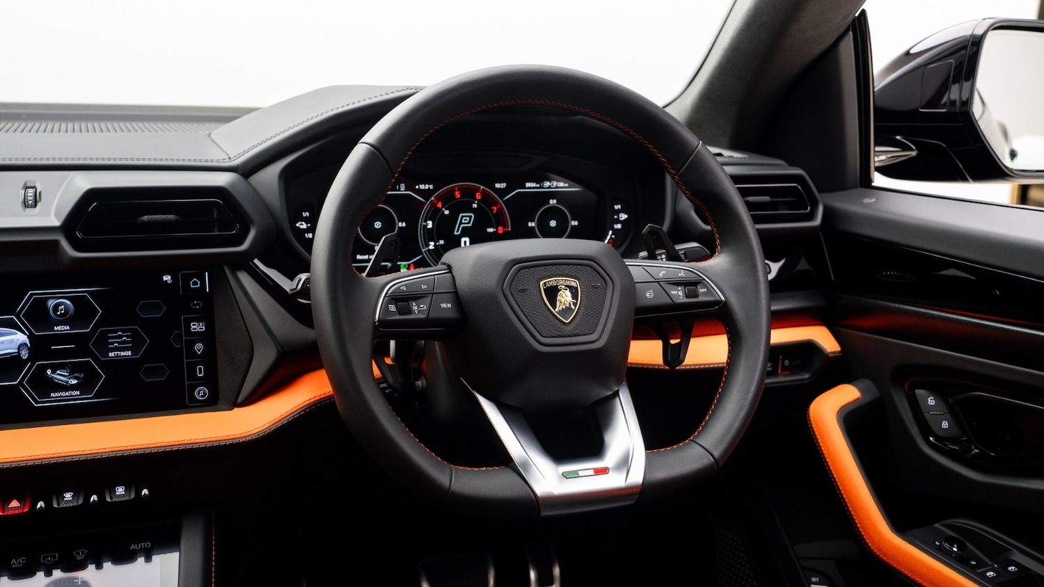 Used Lamborghini Urus 2025 for sale - 77903309: Photo 14