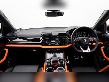 Used Lamborghini Urus 2025 for sale - 77903309: Photo