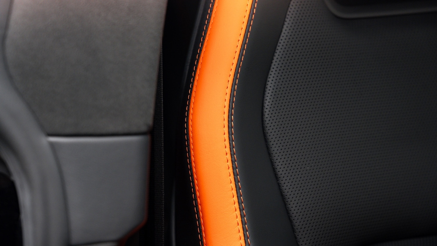 Used Lamborghini Urus 2025 for sale - 77903309: Photo 33