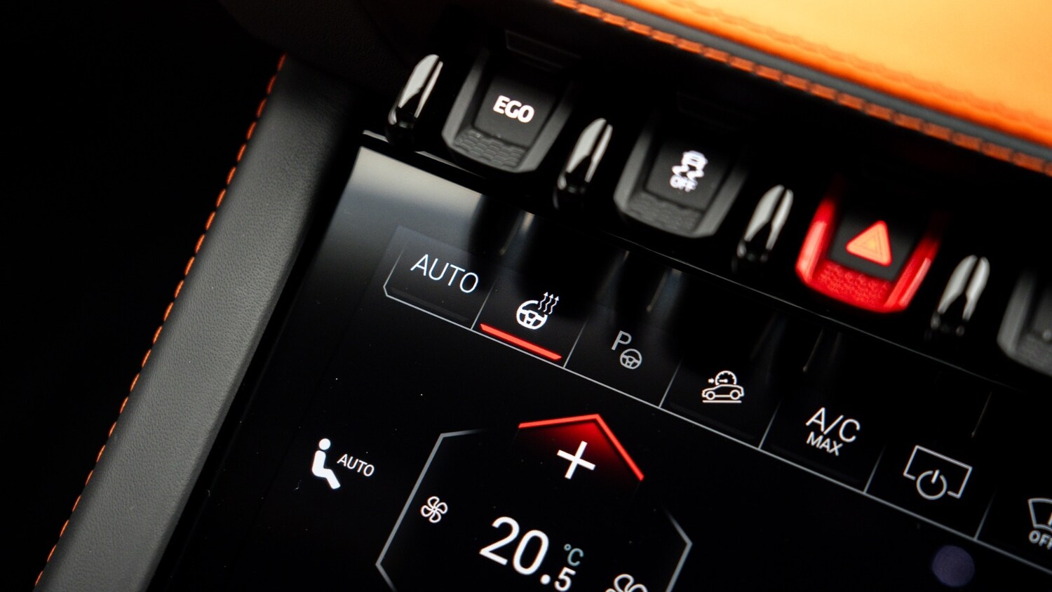 Used Lamborghini Urus 2025 for sale - 77903309: Photo 45