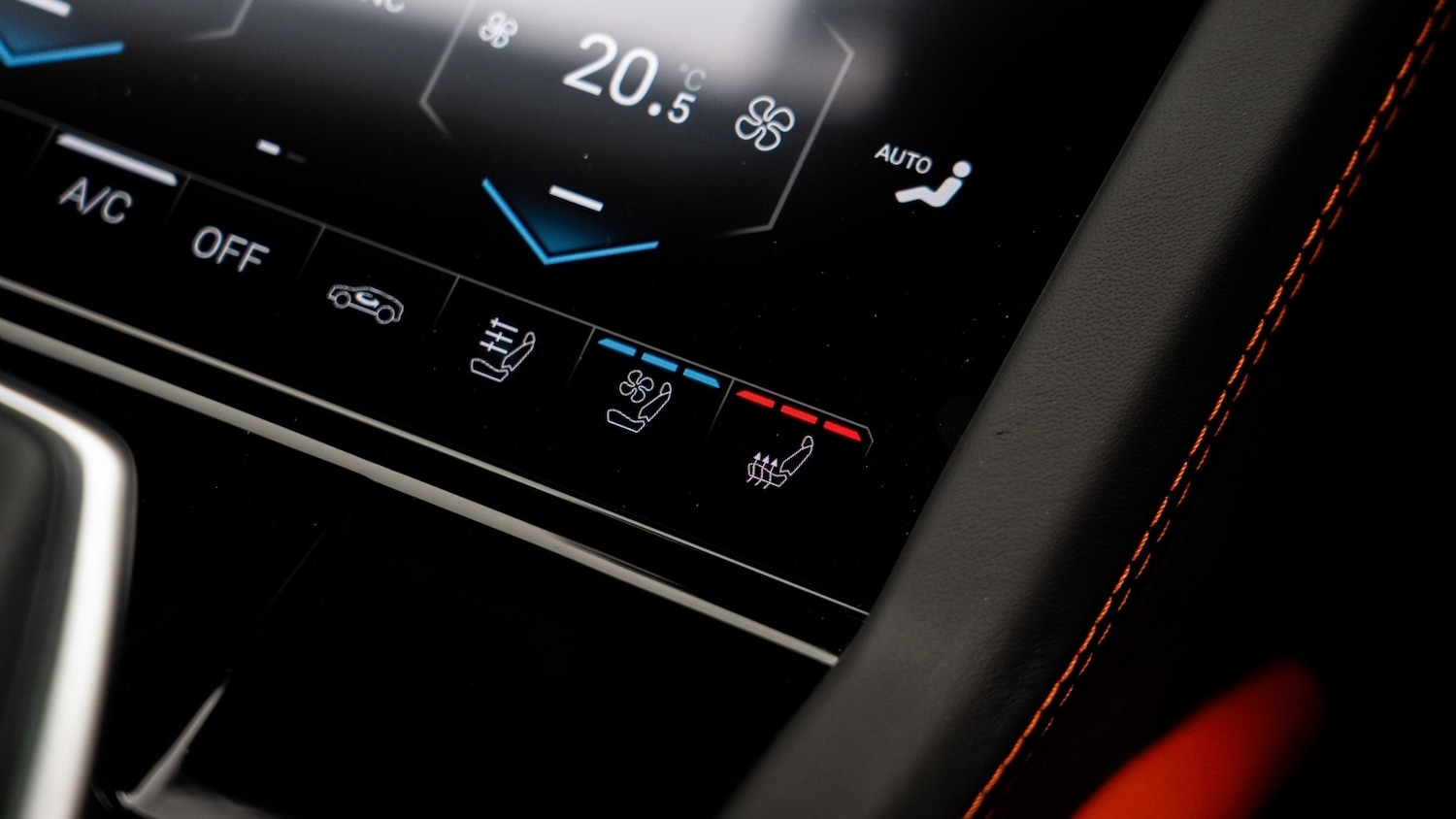 Used Lamborghini Urus 2025 for sale - 77903309: Photo 47