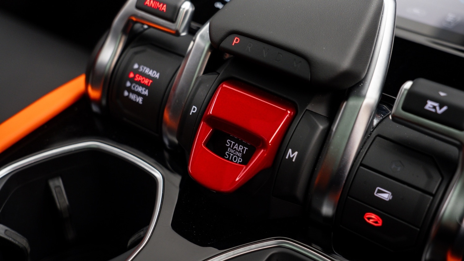 Used Lamborghini Urus 2025 for sale - 77903309: Photo 49