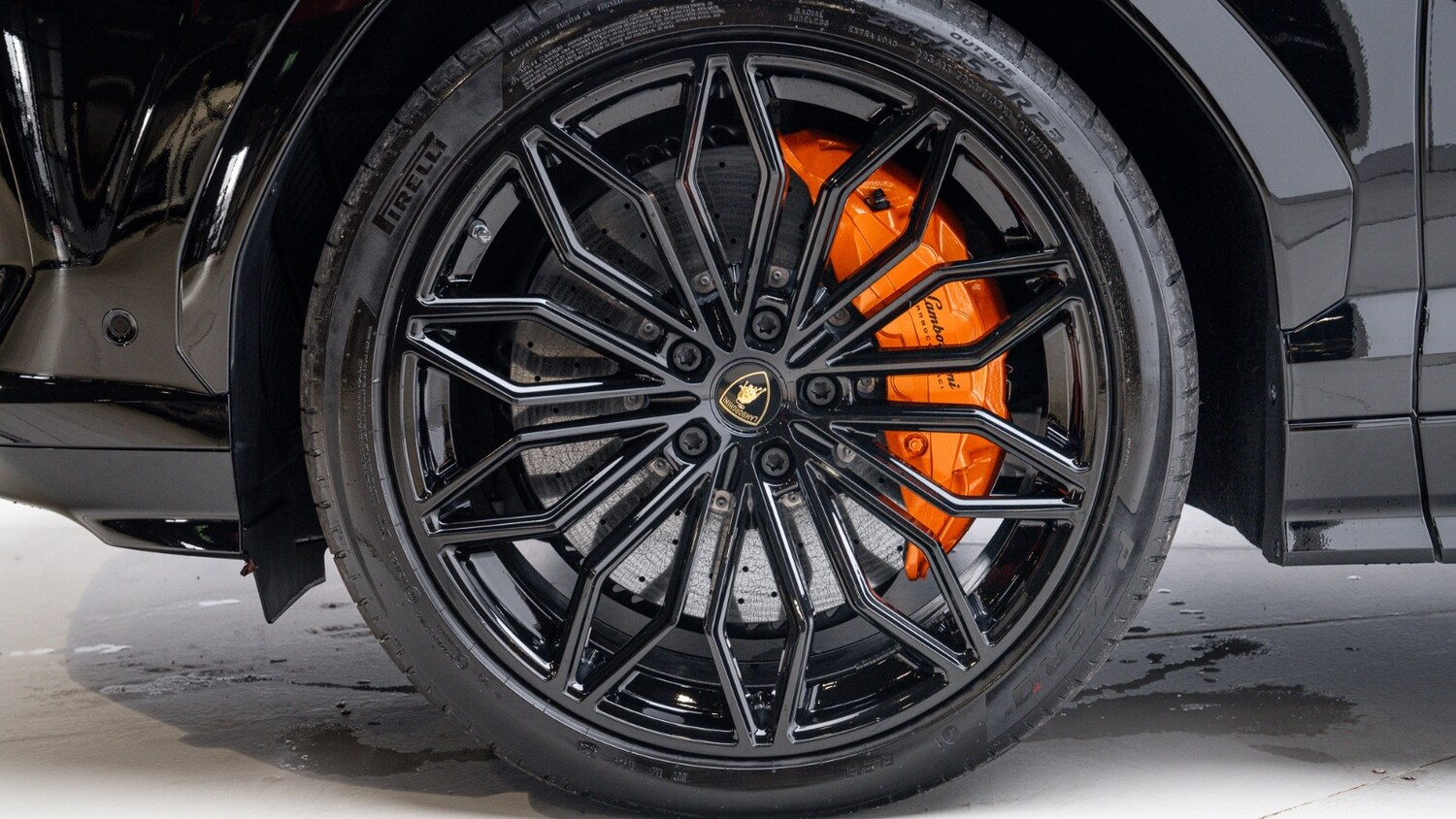 Used Lamborghini Urus 2025 for sale - 77903309: Photo 57