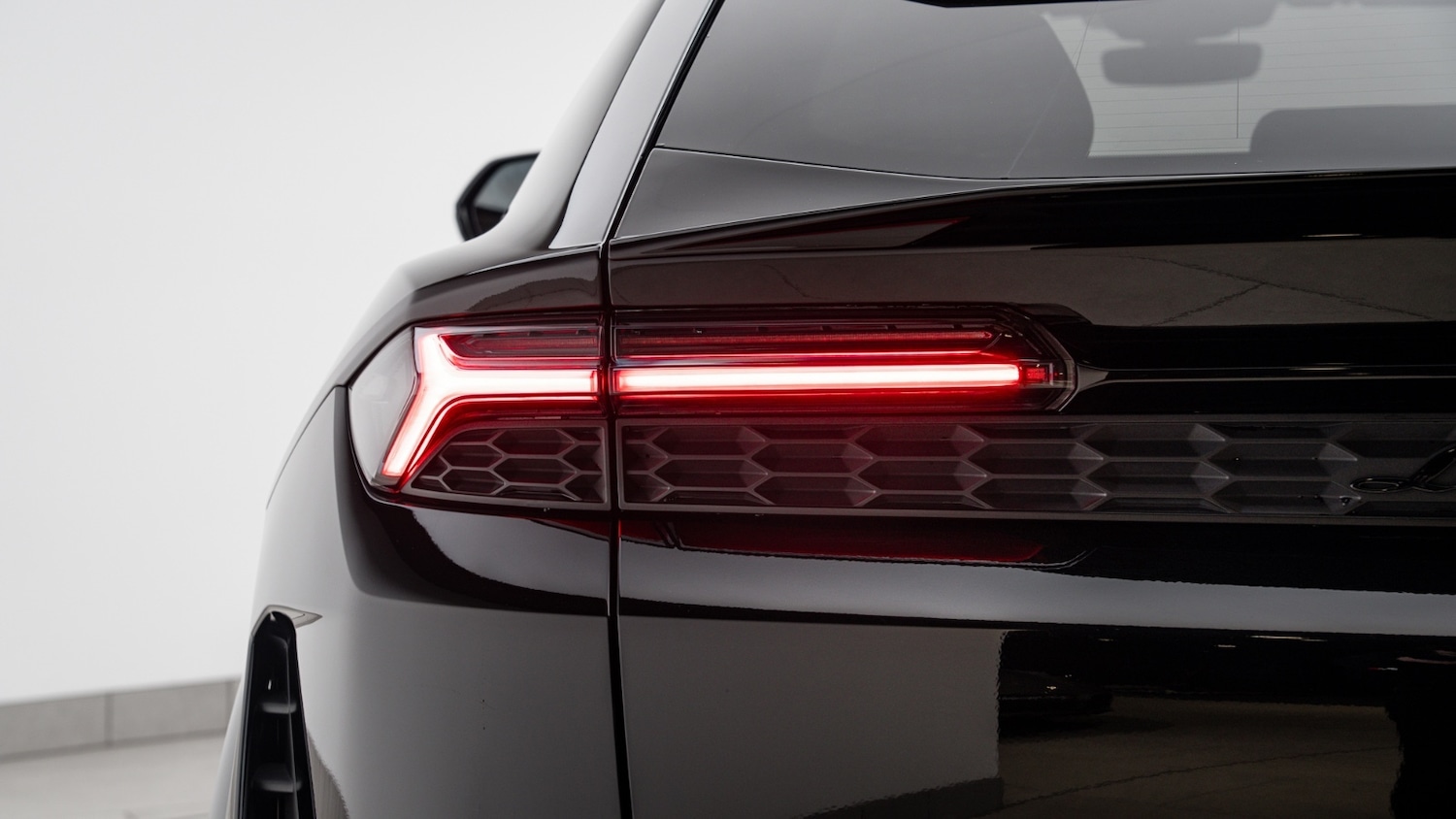 Used Lamborghini Urus 2025 for sale - 77903309: Photo 62