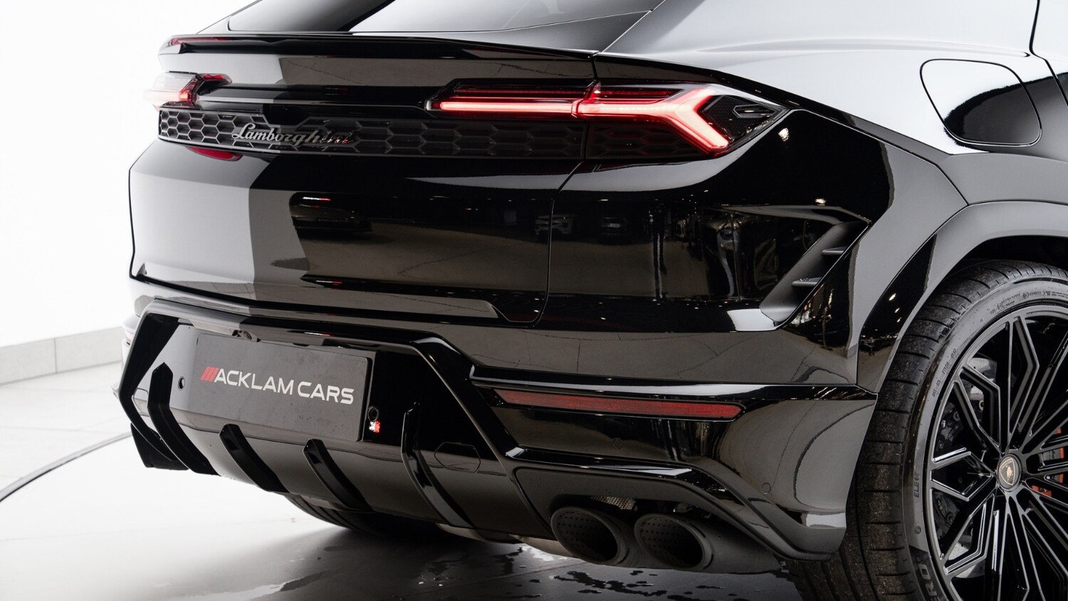 Used Lamborghini Urus 2025 for sale - 77903309: Photo 63