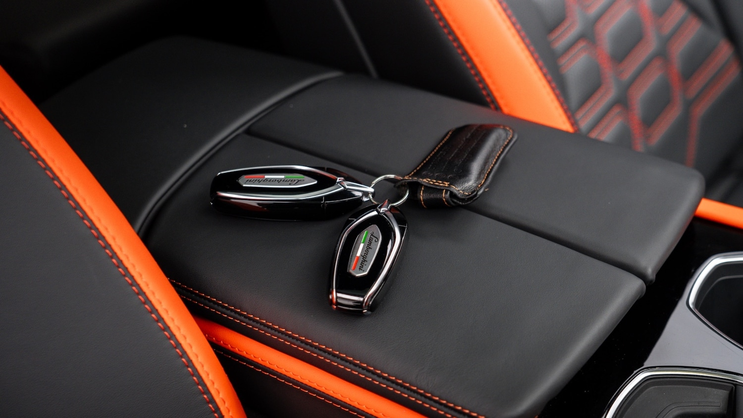 Used Lamborghini Urus 2025 for sale - 77903309: Photo 66