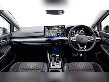 Used Volkswagen Golf 2025 for sale - 77380877: Photo