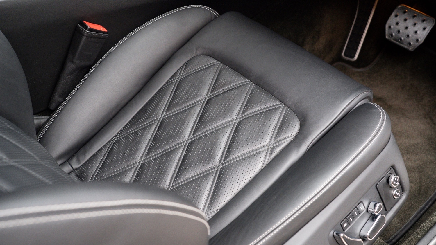 Used Bentley Continental 2014 for sale - 76908030: Photo 18