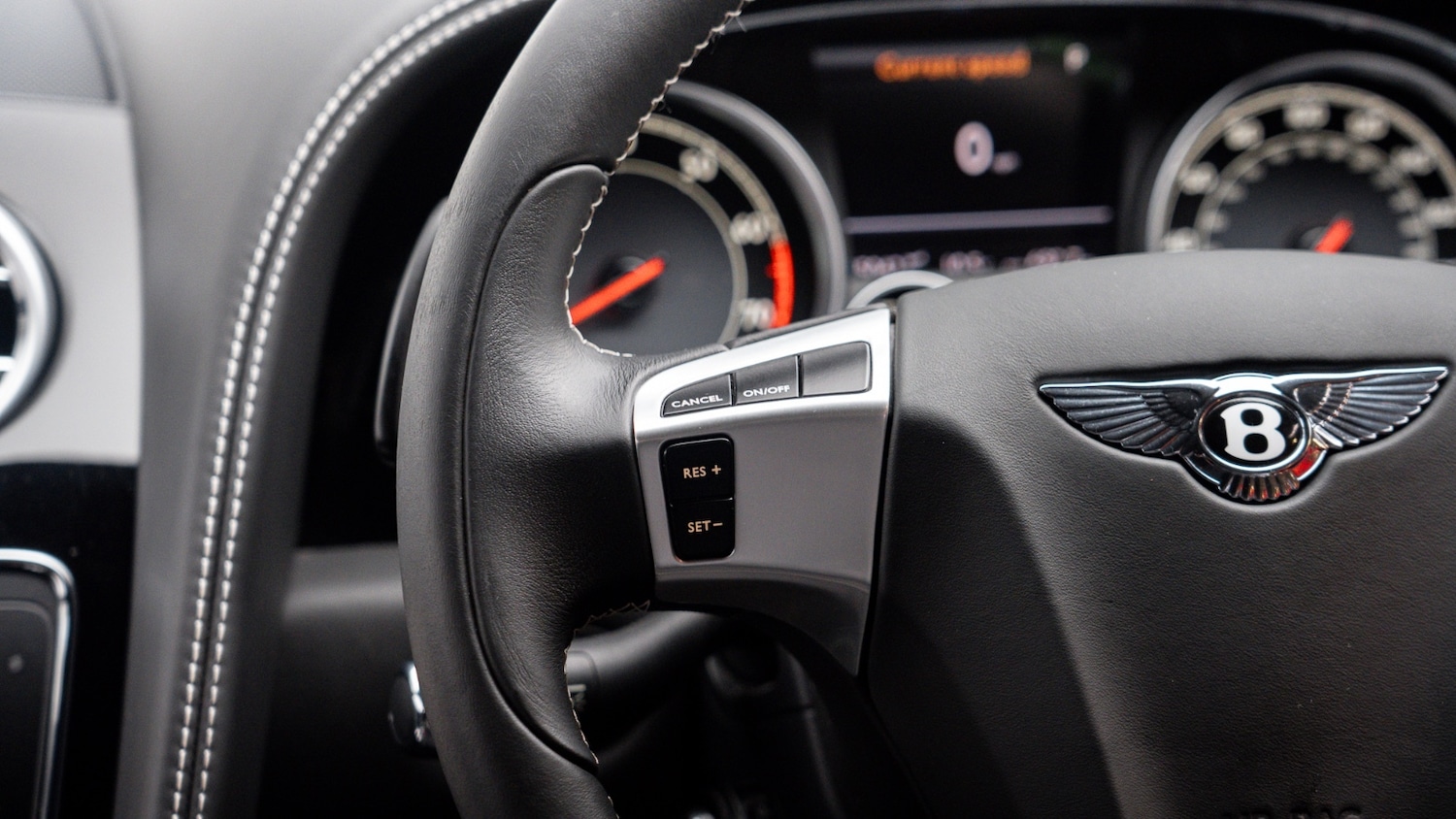 Used Bentley Continental 2014 for sale - 76908030: Photo 32