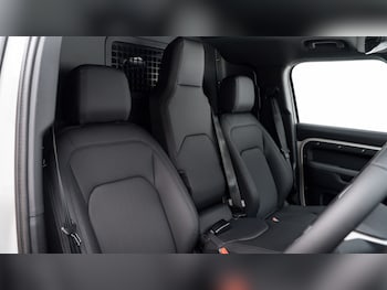 Used Land Rover Defender 2026 for sale - 78767406: Photo