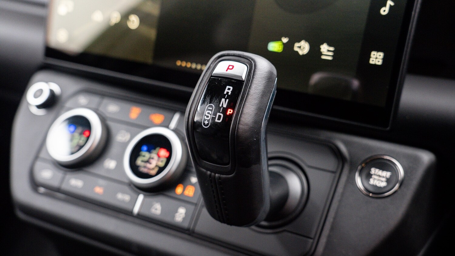 Used Land Rover Defender 2025 for sale - 77178082: Photo 22