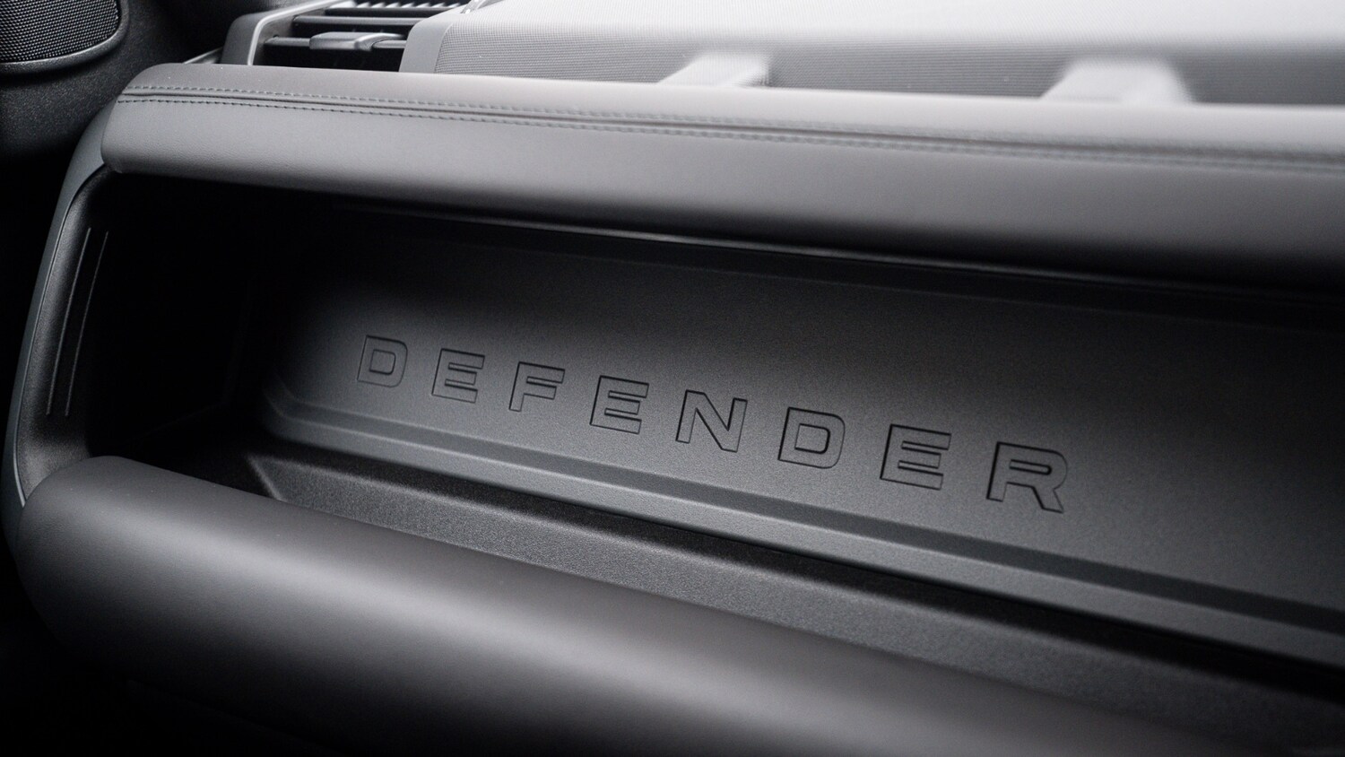 Used Land Rover Defender 2025 for sale - 77178082: Photo 23