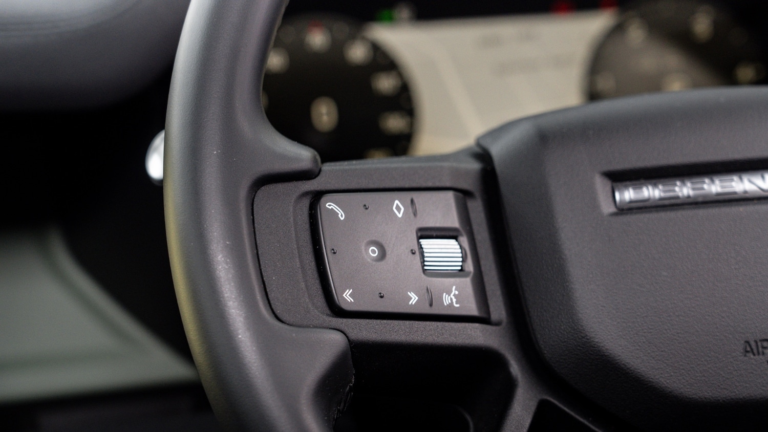 Used Land Rover Defender 2023 for sale - 77025455: Photo 10