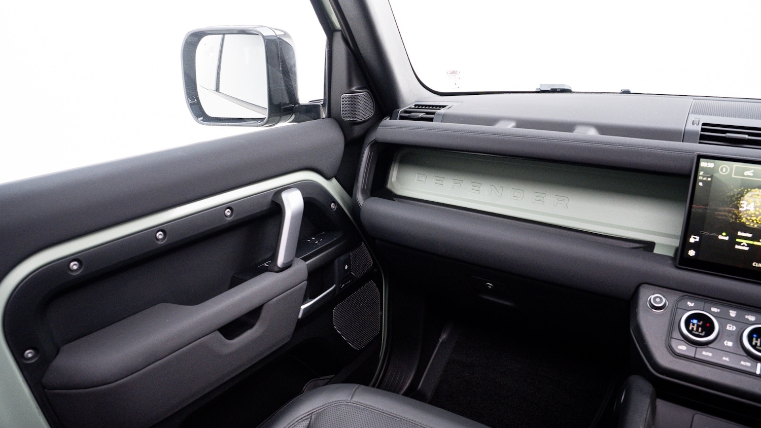 Used Land Rover Defender 2023 for sale - 77025455: Photo 19