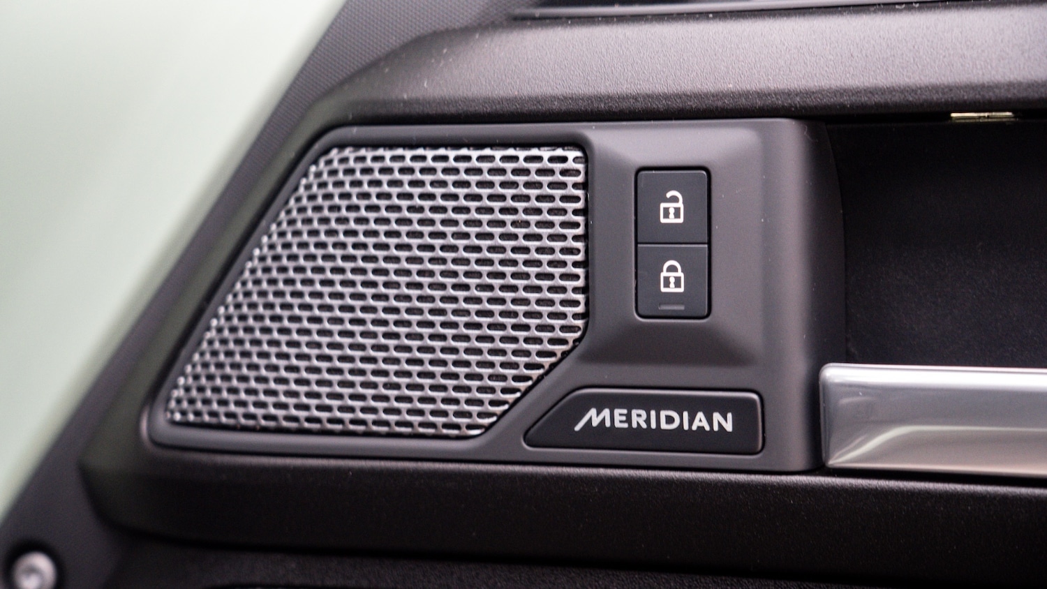 Used Land Rover Defender 2023 for sale - 77025455: Photo 24