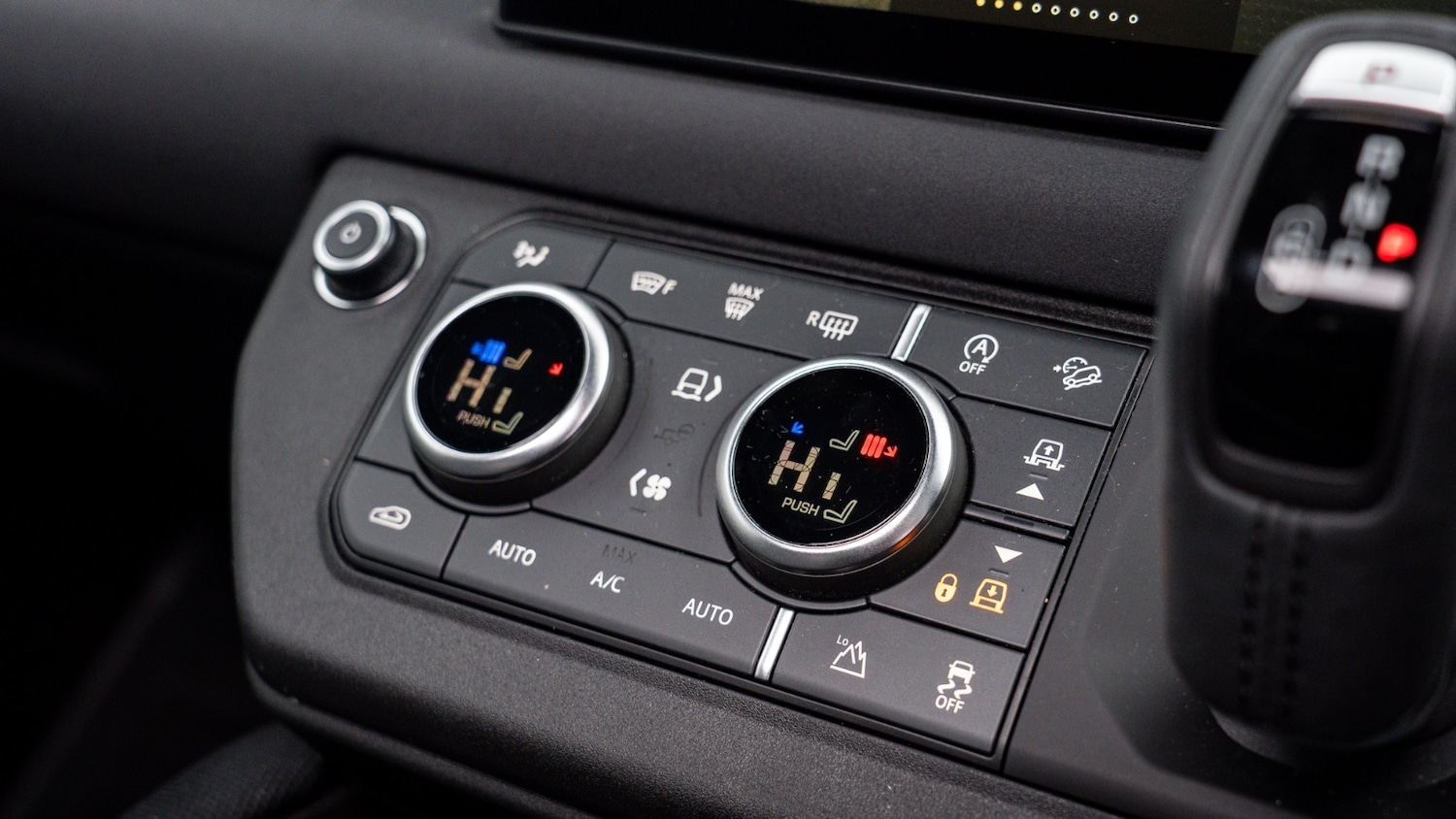 Used Land Rover Defender 2023 for sale - 77025455: Photo 29