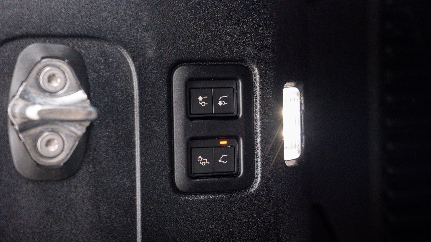 Used Land Rover Defender 2023 for sale - 77025455: Photo 48