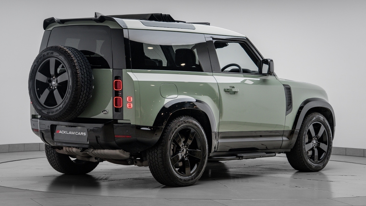 Used Land Rover Defender 2023 for sale - 77025455: Photo 6