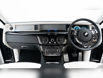 Used Rolls-Royce Phantom 2022 for sale - 76410623: Photo