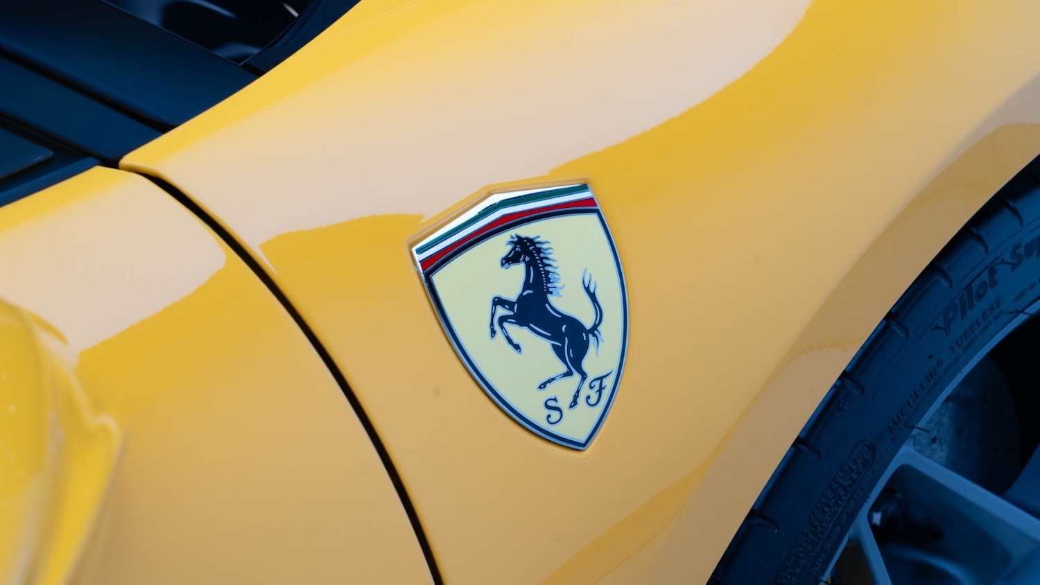 Used Ferrari F8 Spider 2020 for sale - 76208956: Photo 15