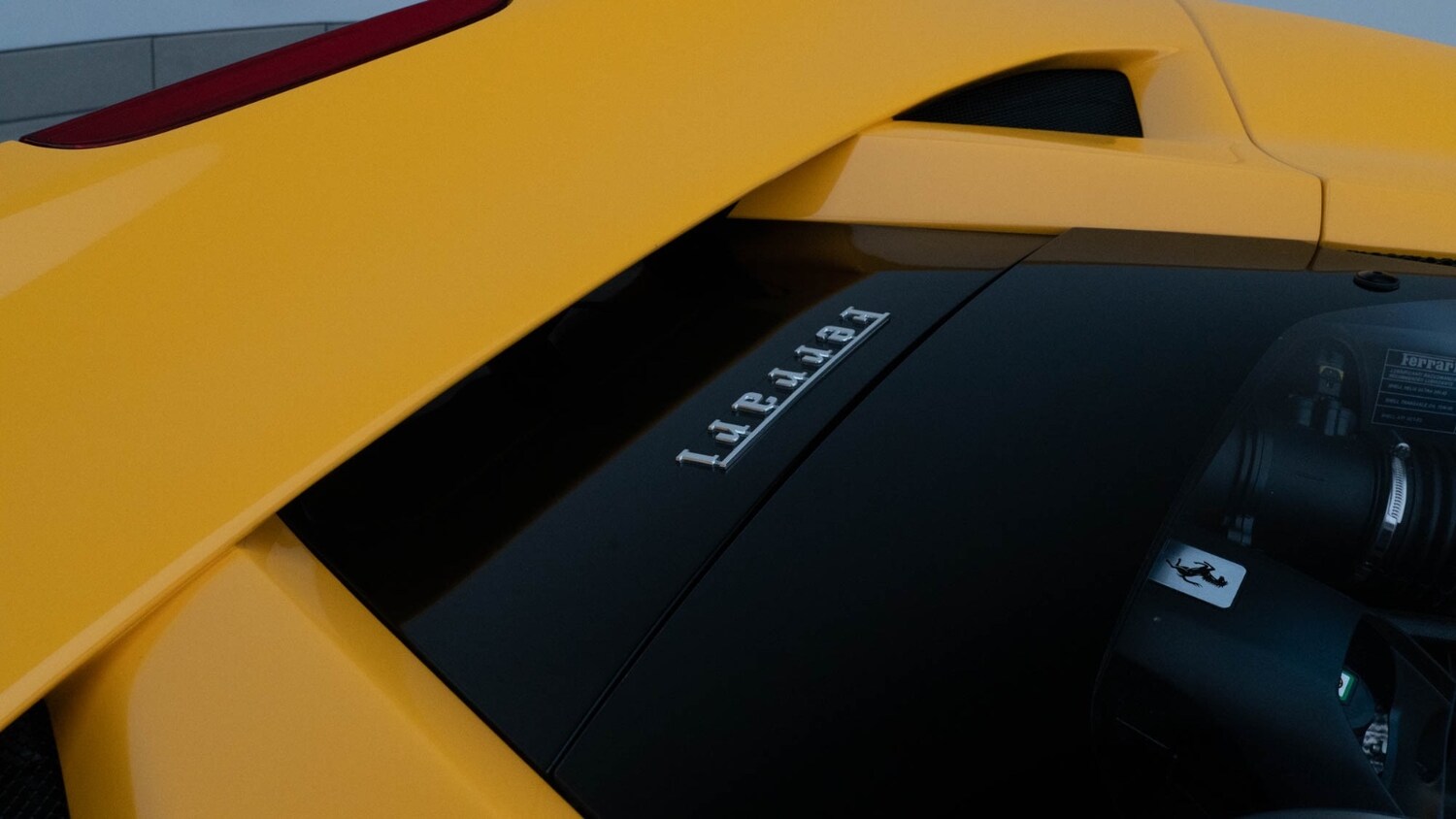 Used Ferrari F8 Spider 2020 for sale - 76208956: Photo 17