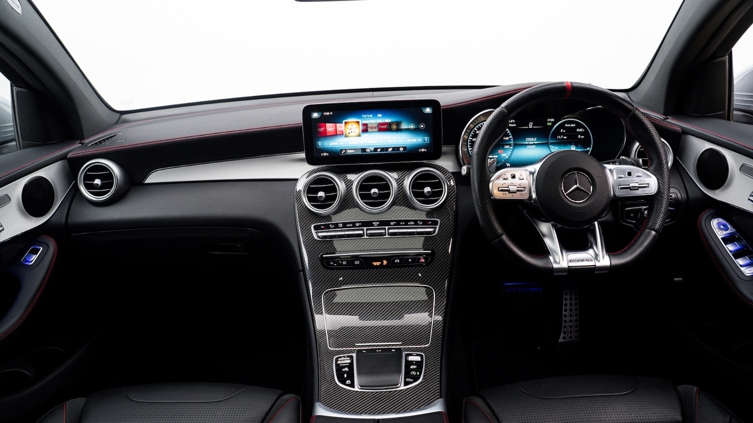 Used Mercedes-Benz GLC 2022 for sale - 77031361: Photo 2