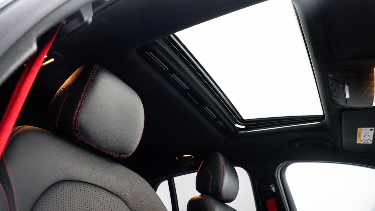 Used Mercedes-Benz GLC 2022 for sale - 77031361: Photo 28