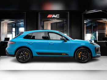 Used Porsche Macan 2025 for sale - 79341231: Photo