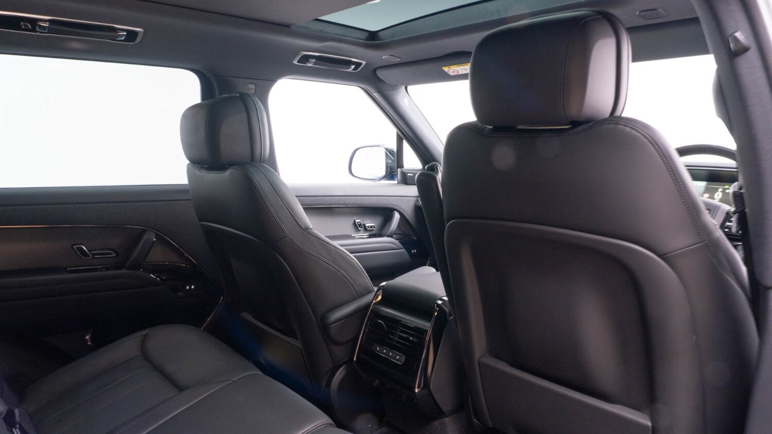 Used Land Rover Range Rover Sport 2025 for sale - 76635558: Photo 18