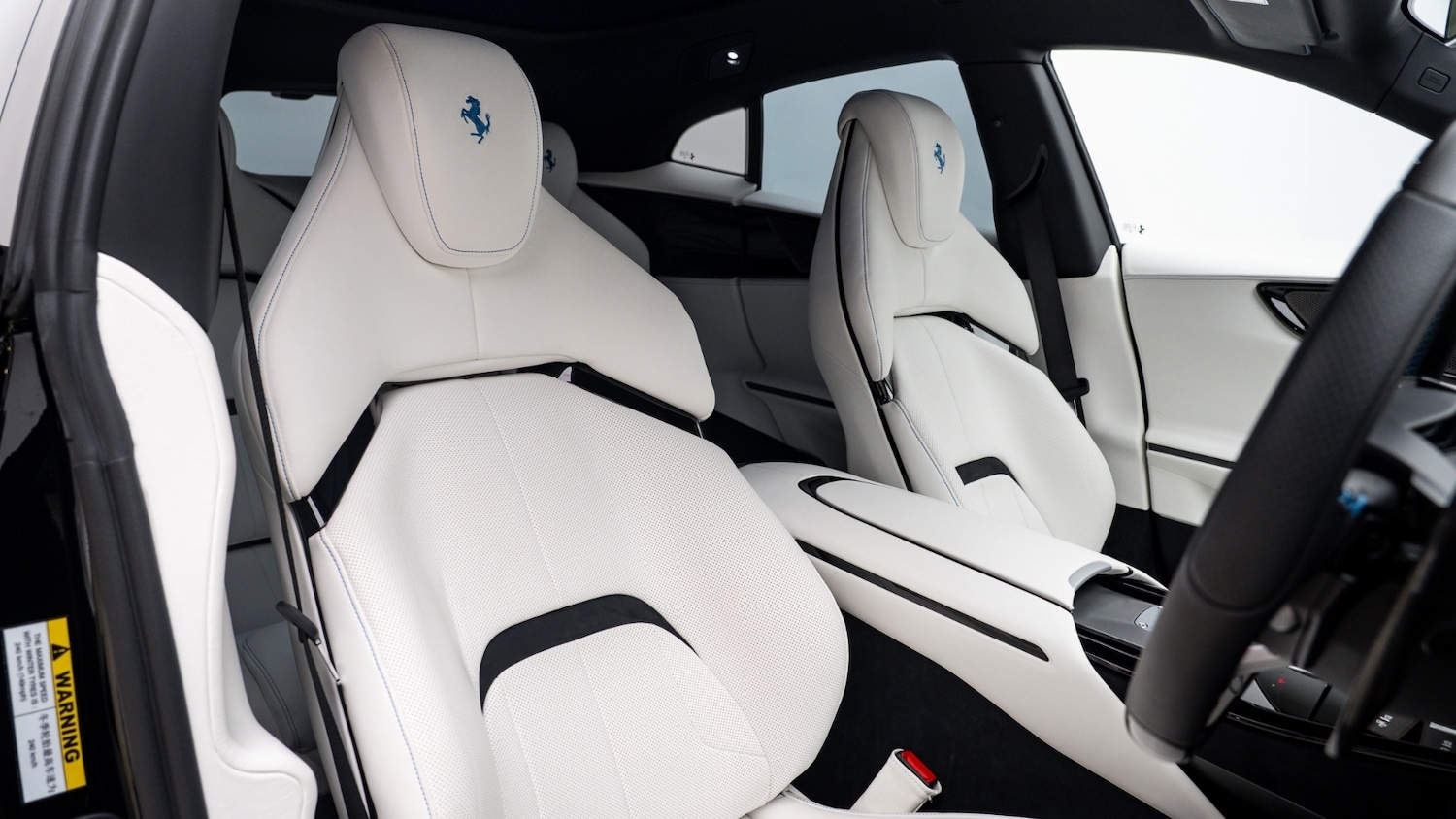 Used Ferrari Purosangue 2025 for sale - 77934286: Photo 4