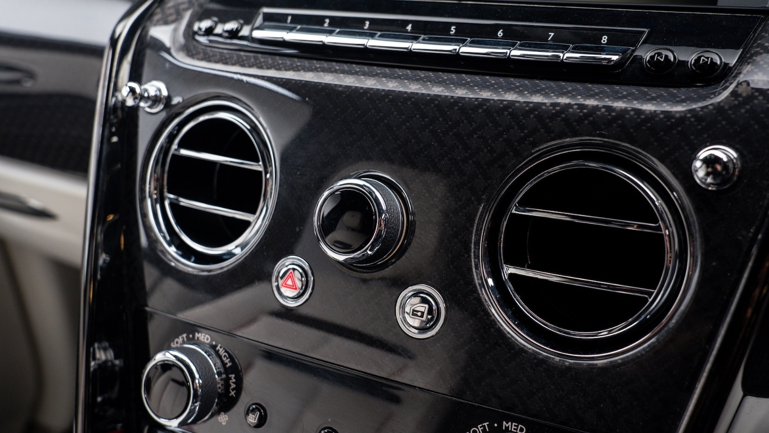 Used Rolls-Royce Cullinan 2022 for sale - 77449841: Photo 38