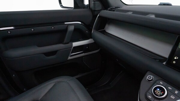 Used Land Rover Defender 2023 for sale - 76183836: Photo 20