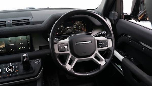 Used Land Rover Defender 2023 for sale - 76183836: Photo 28