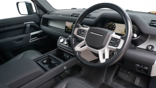 Used Land Rover Defender 2023 for sale - 76183836: Photo 2