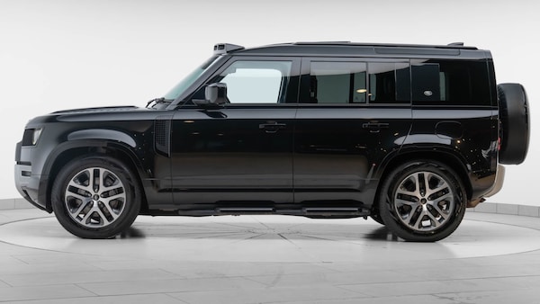 Used Land Rover Defender 2023 for sale - 76183836: Photo 6
