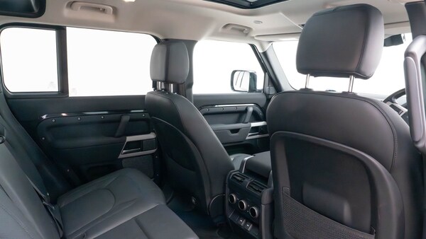 Used Land Rover Defender 2023 for sale - 76183836: Photo 9