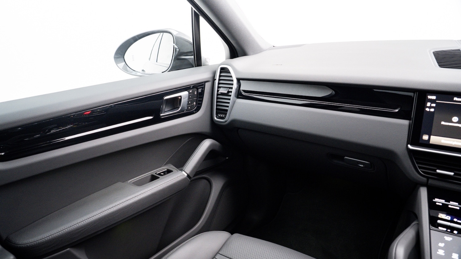 Used Porsche Cayenne 2023 for sale - 77036006: Photo 18