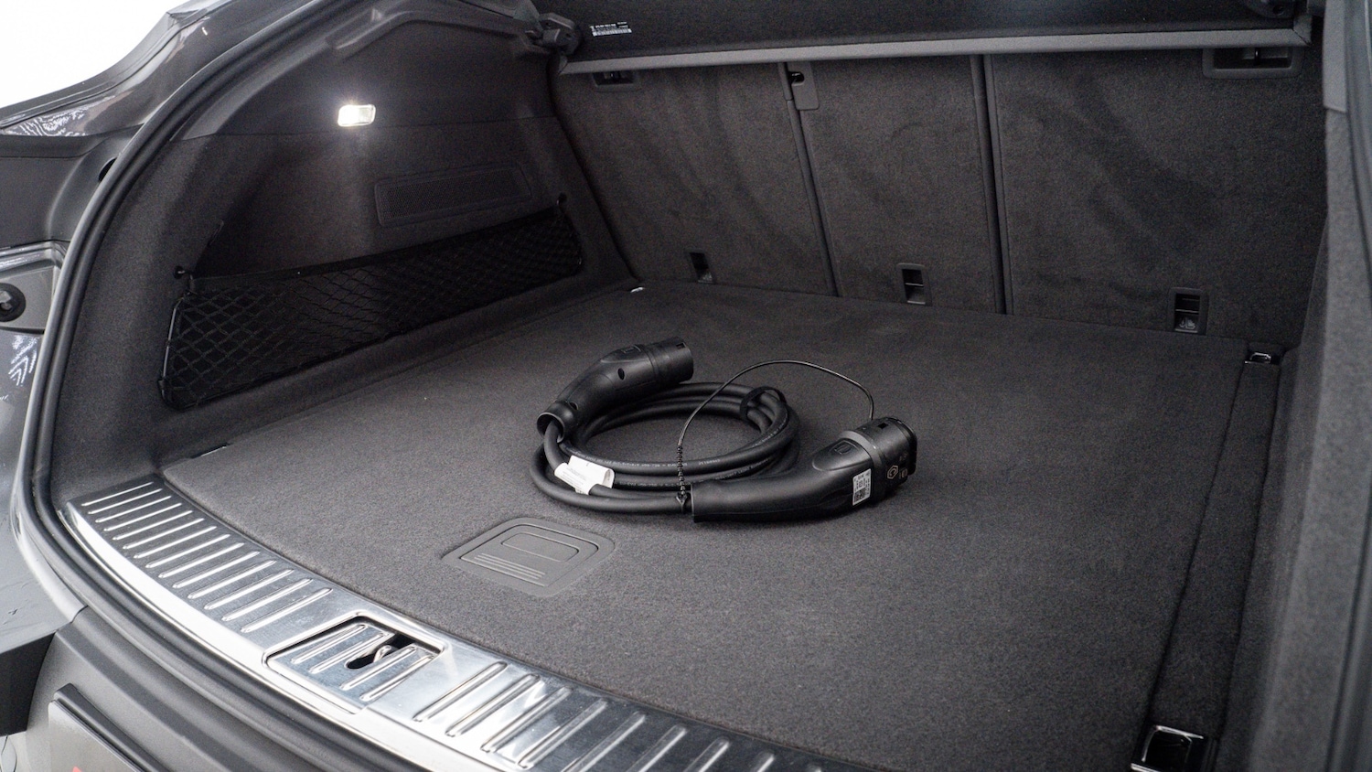 Used Porsche Cayenne 2023 for sale - 77036006: Photo 2